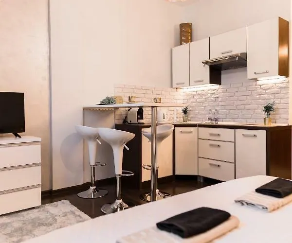 Apartment Goldeneye Center *